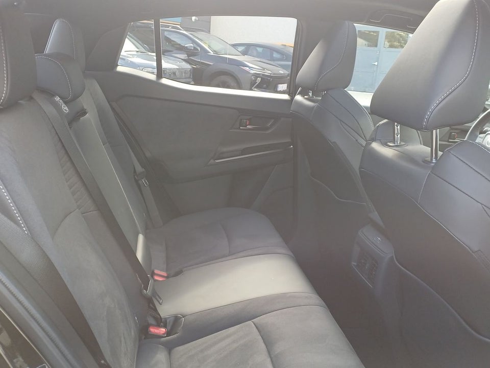 Toyota C-HR+ 77 Executive AWD 5d