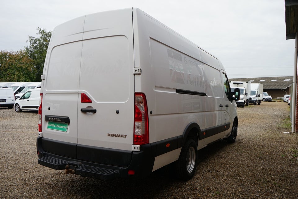 Renault Master IV T35 2,3 dCi 165 L3H2 Kassevogn RWD