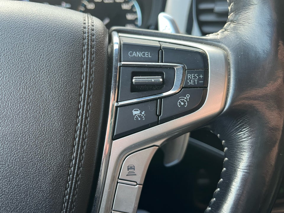 Mitsubishi Outlander 2,4 PHEV Instyle CVT 4WD 5d