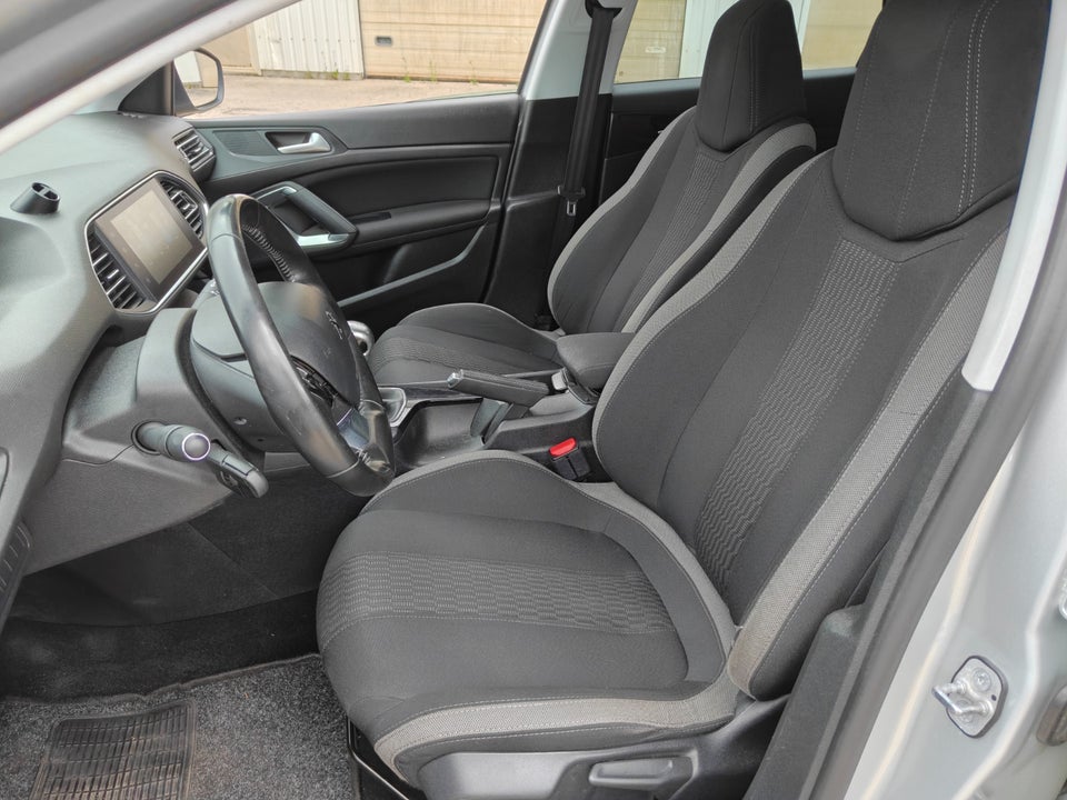 Peugeot 308 1,6 BlueHDi 120 Style Limited SW 5d