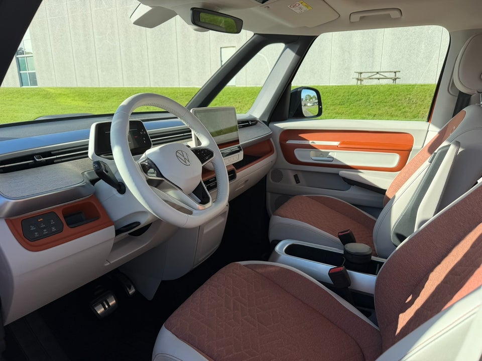 VW ID. Buzz 77 Pro SWB 5d
