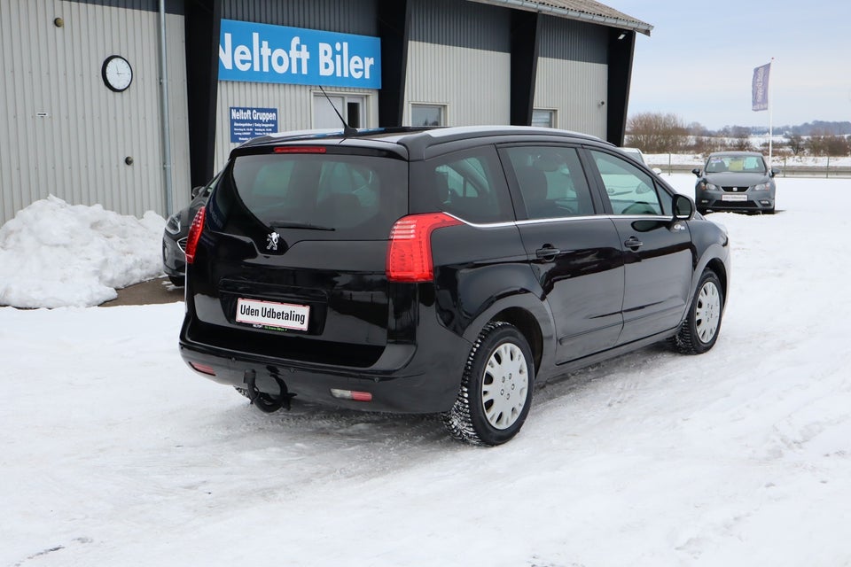 Peugeot 5008 1,6 HDi 114 Style 7prs 5d