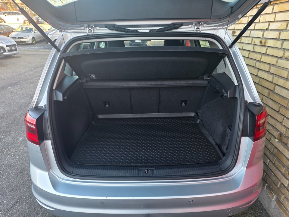 VW Golf Sportsvan 1,4 TSi 125 Highline DSG BMT 5d