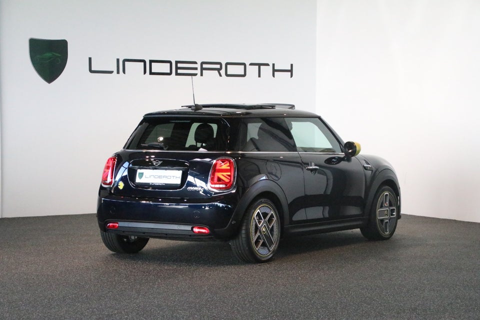 MINI Cooper SE Classic 3d