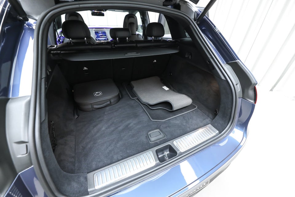 Mercedes EQE350 SUV AMG Advance Plus 4Matic 5d