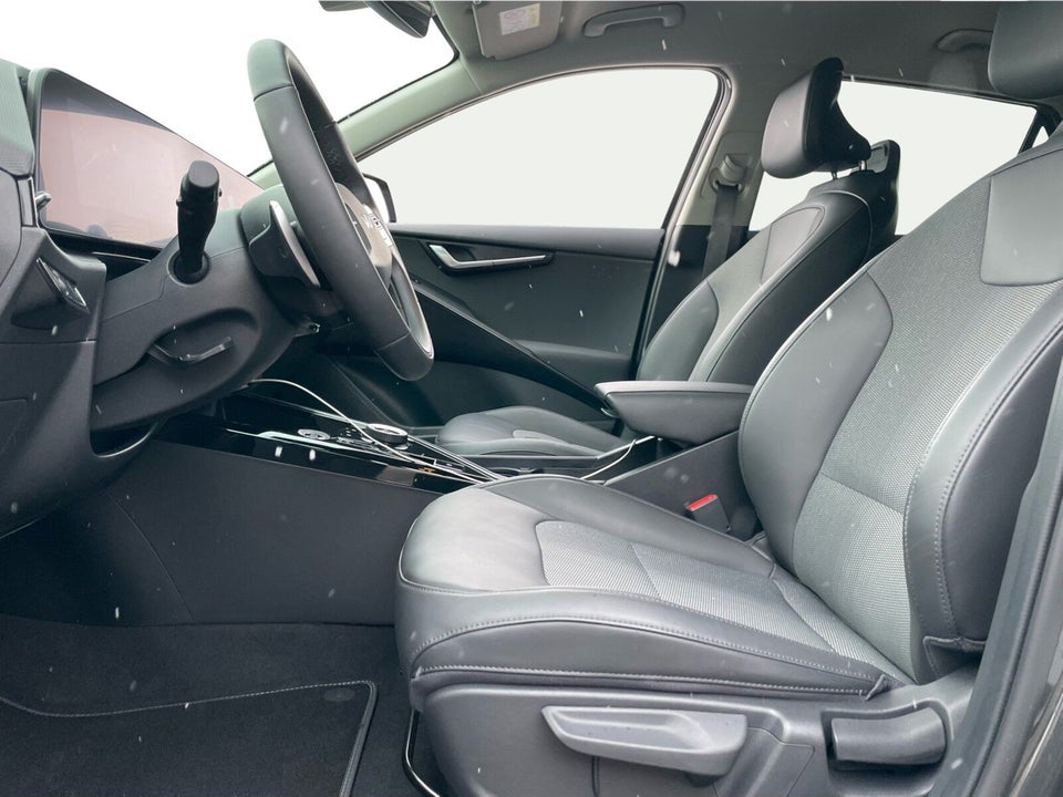 Kia Niro 64 EV Prestige 5d