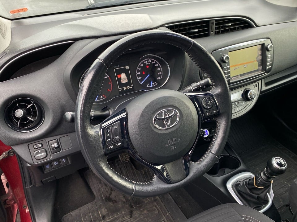 Toyota Yaris 1,5 VVT-i T2 Exclusive 5d