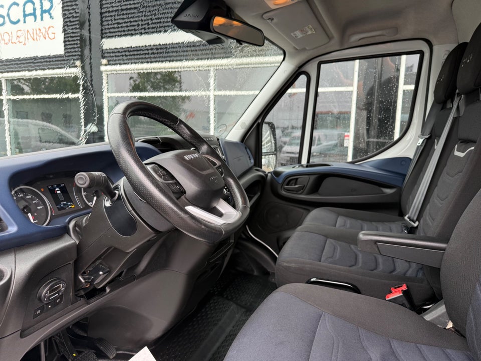 Iveco Daily 2,3 35S16 Alukasse m/lift AG8 2d