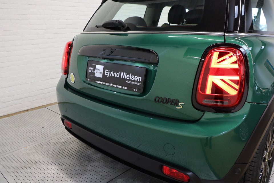 MINI Cooper SE Maximise 3d