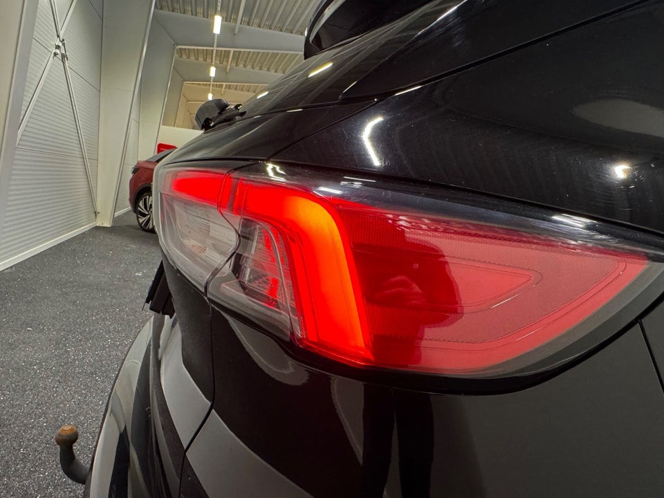 Ford Kuga 2,5 PHEV Vignale CVT 5d