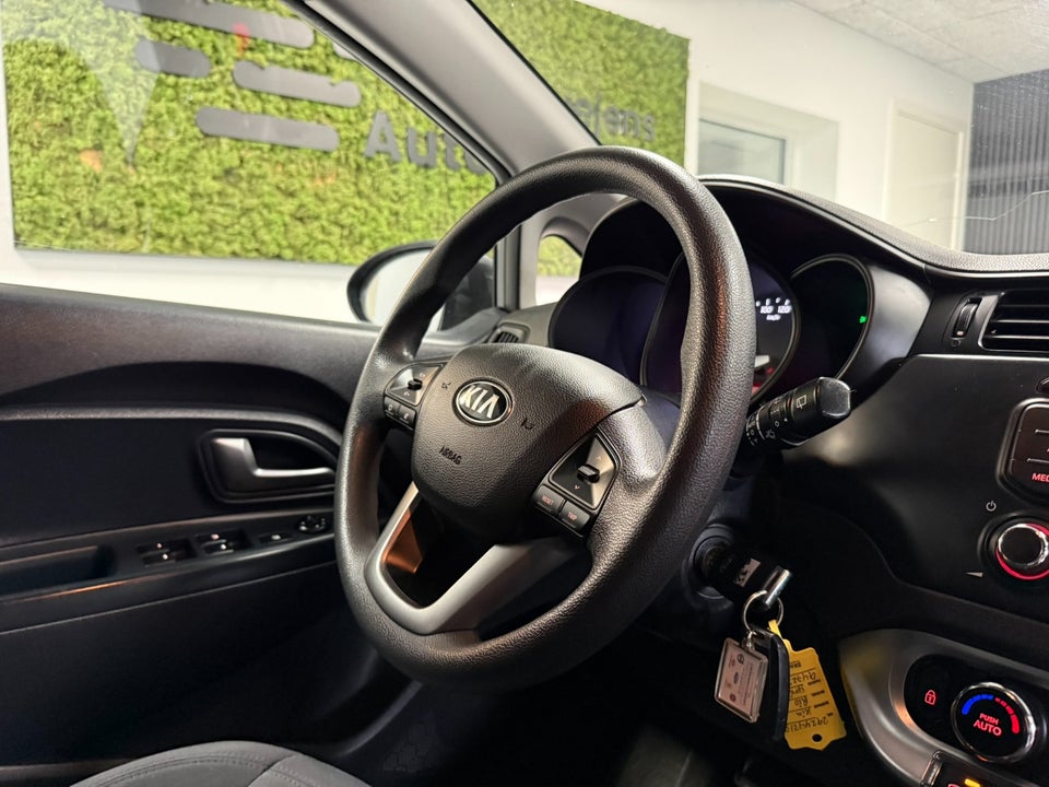 Kia Rio 1,2 CVVT World Cup 5d
