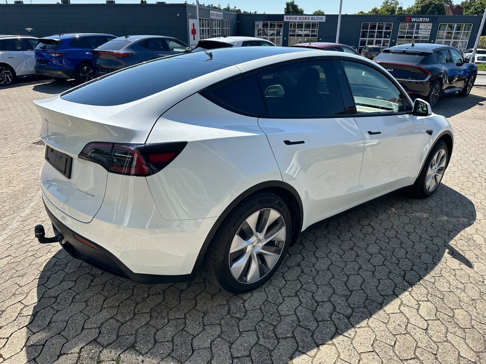 Tesla Model Y Long Range AWD 5d