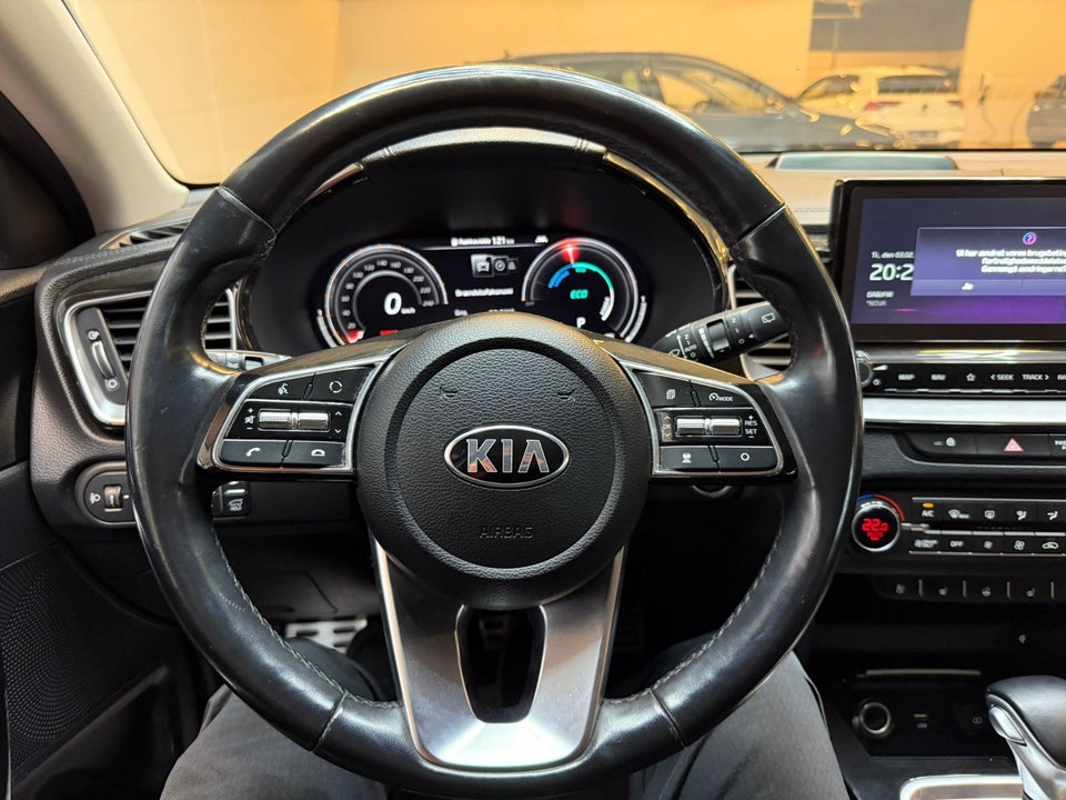 Kia Ceed 1,6 PHEV Upgrade Intro SW DCT 5d