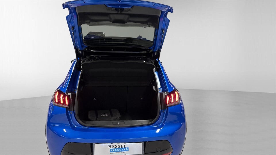 Peugeot e-208 50 GT 5d