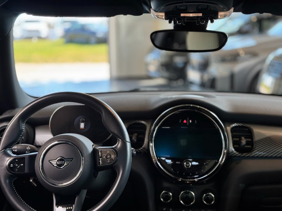 MINI Cooper SE Resolute Edition 3d