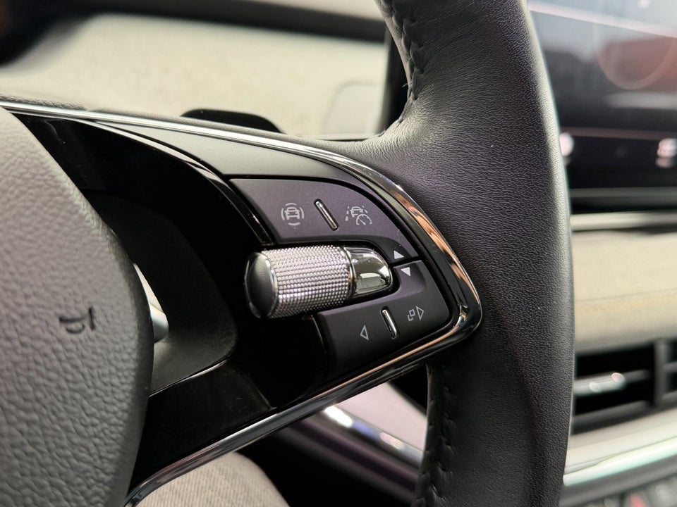 Skoda Enyaq 80x iV Maxx 5d