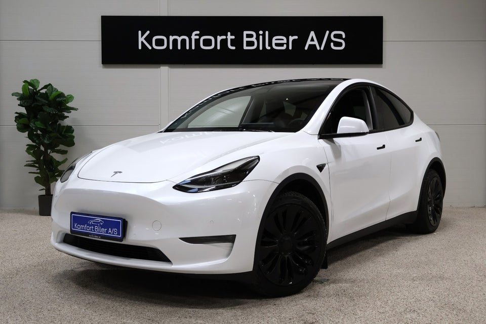 Tesla Model Y Long Range AWD 5d