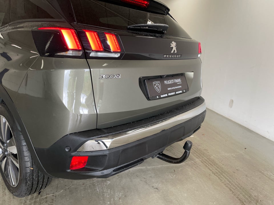 Peugeot 3008 1,5 BlueHDi 130 Allure 5d