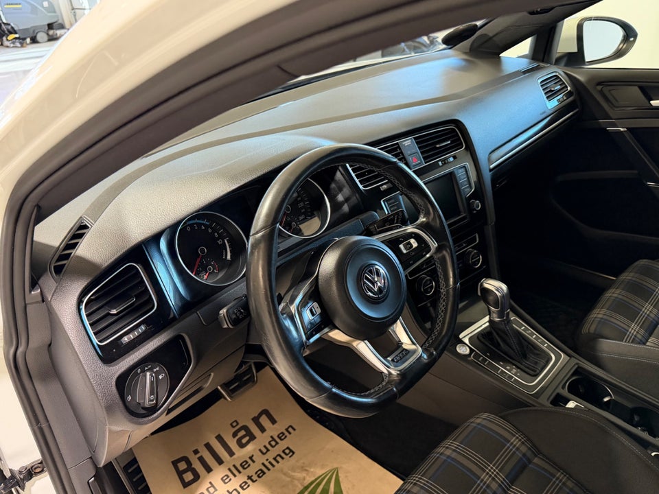 VW Golf VII 1,4 GTE Highline DSG 5d