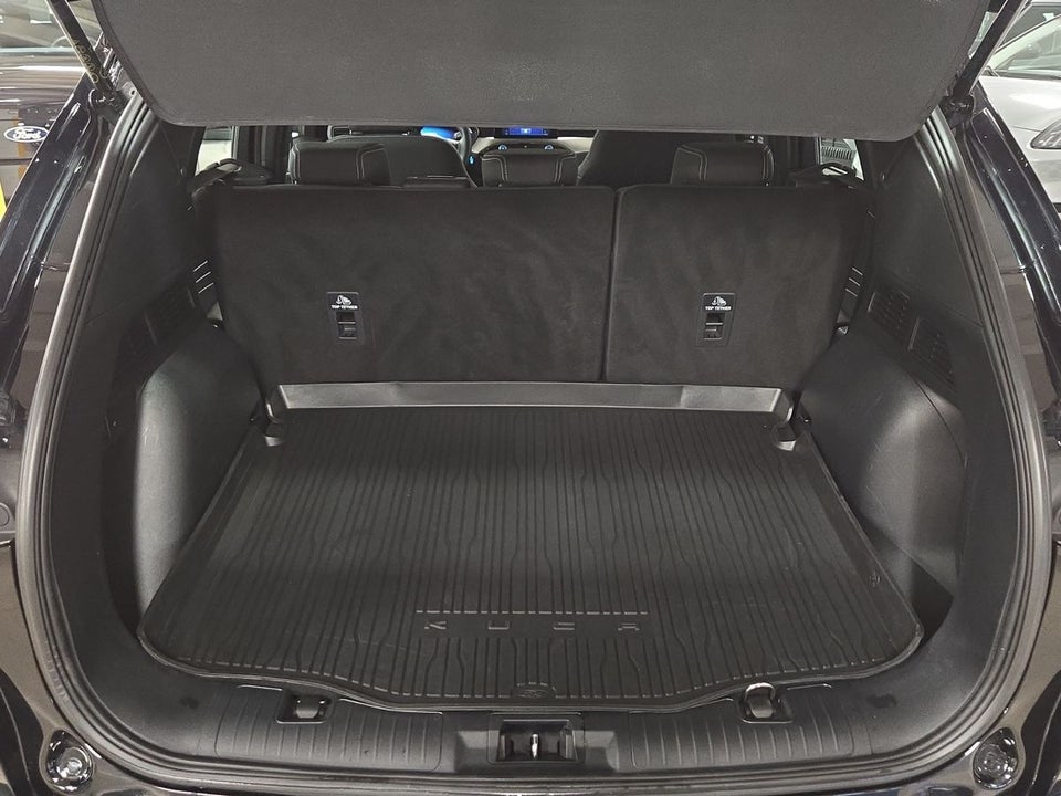 Ford Kuga 2,5 PHEV Titanium CVT 5d