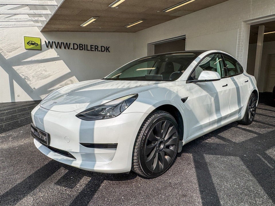 Tesla Model 3 RWD 4d