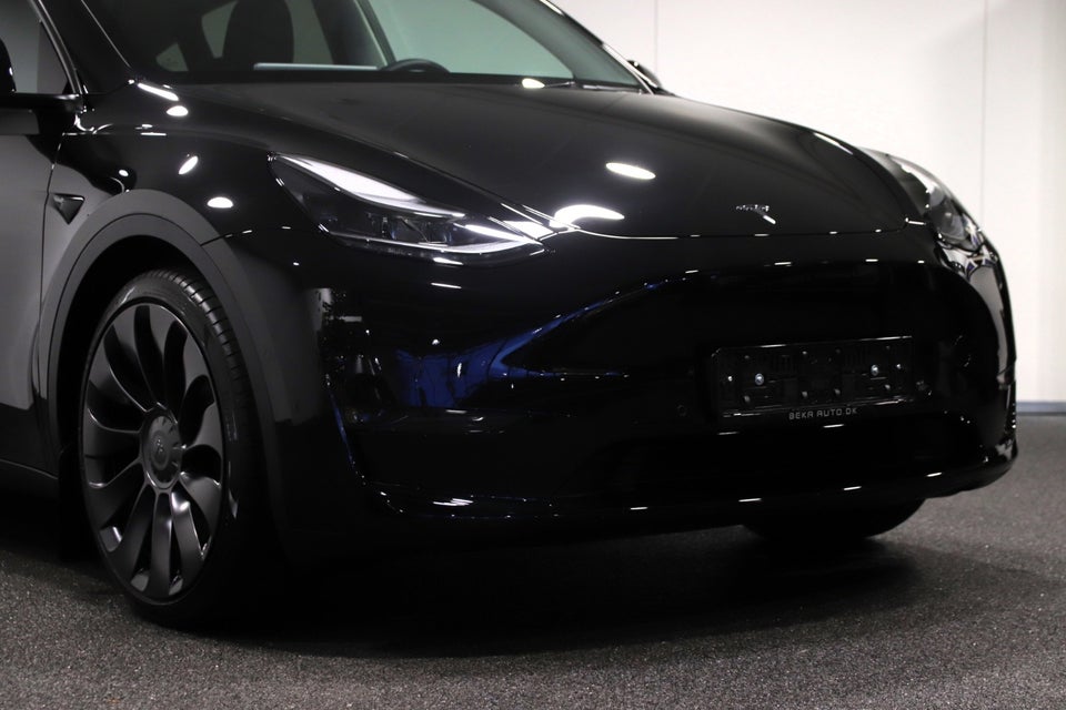 Tesla Model Y Performance AWD 5d