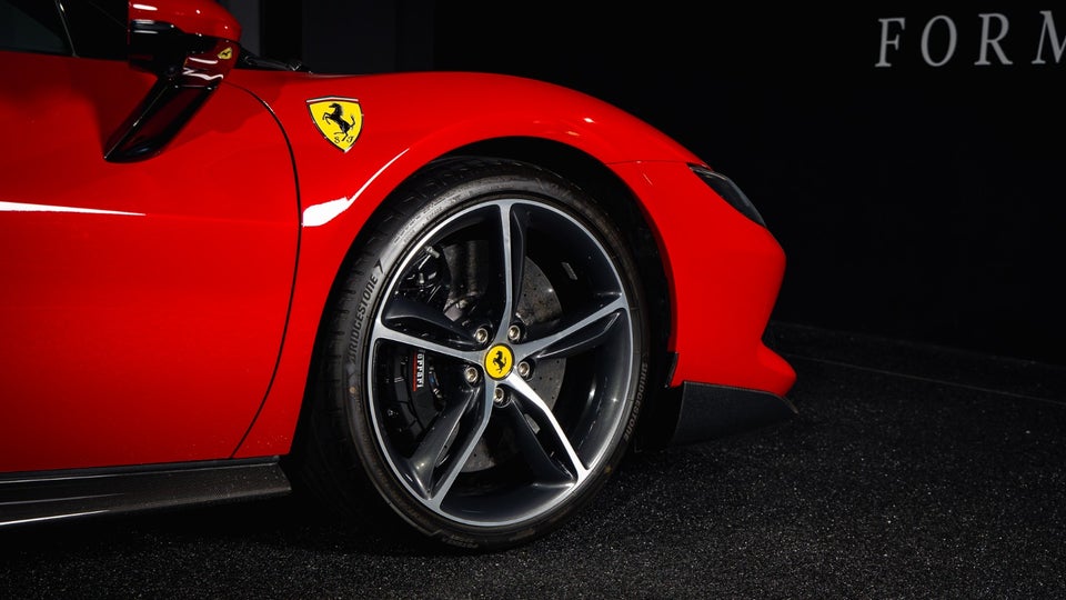 Ferrari 296 GTB 2,9 DCT 2d