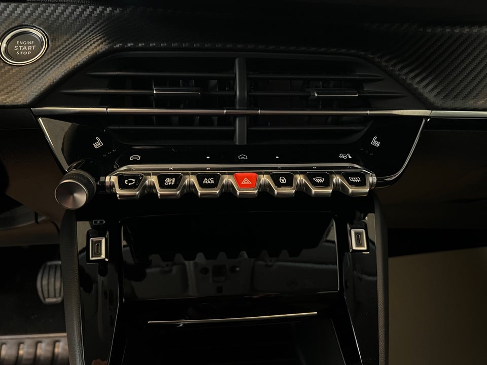 Peugeot 208 1,2 PureTech 100 Allure 5d