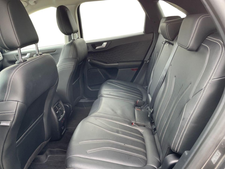 Ford Kuga 2,5 PHEV Vignale CVT 5d