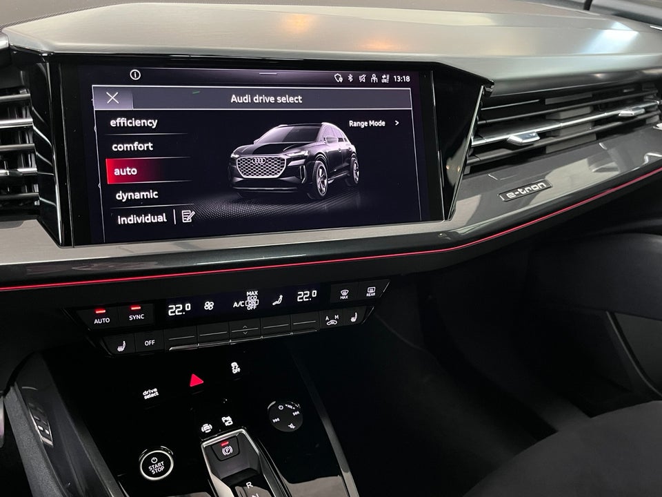 Audi Q4 e-tron 45 S-line quattro 5d