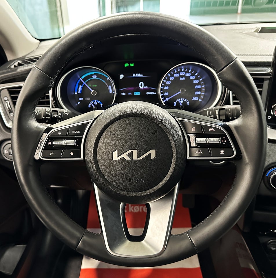 Kia XCeed 1,6 PHEV Prestige DCT 5d