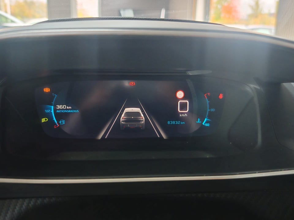 Peugeot 208 1,2 PureTech 100 Allure Sky 5d