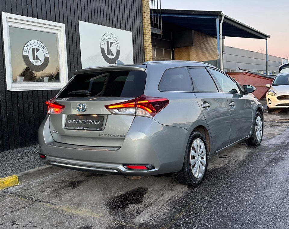 Toyota Auris 1,8 Hybrid H2 Premium Comfort CVT 5d
