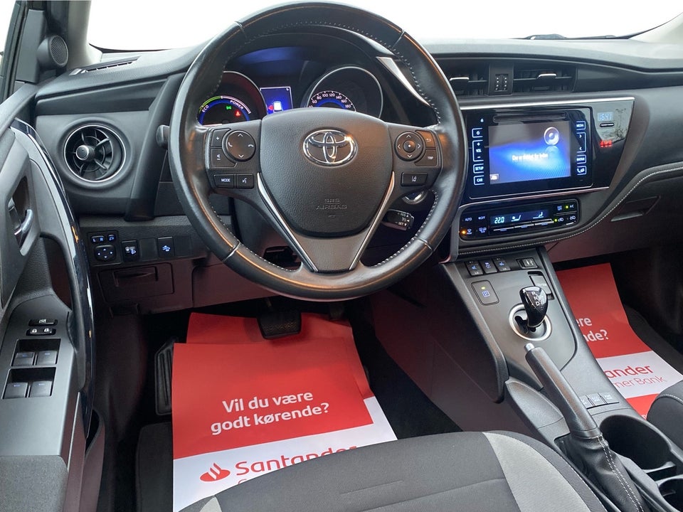 Toyota Auris 1,8 Hybrid H2 Comfort CVT 5d