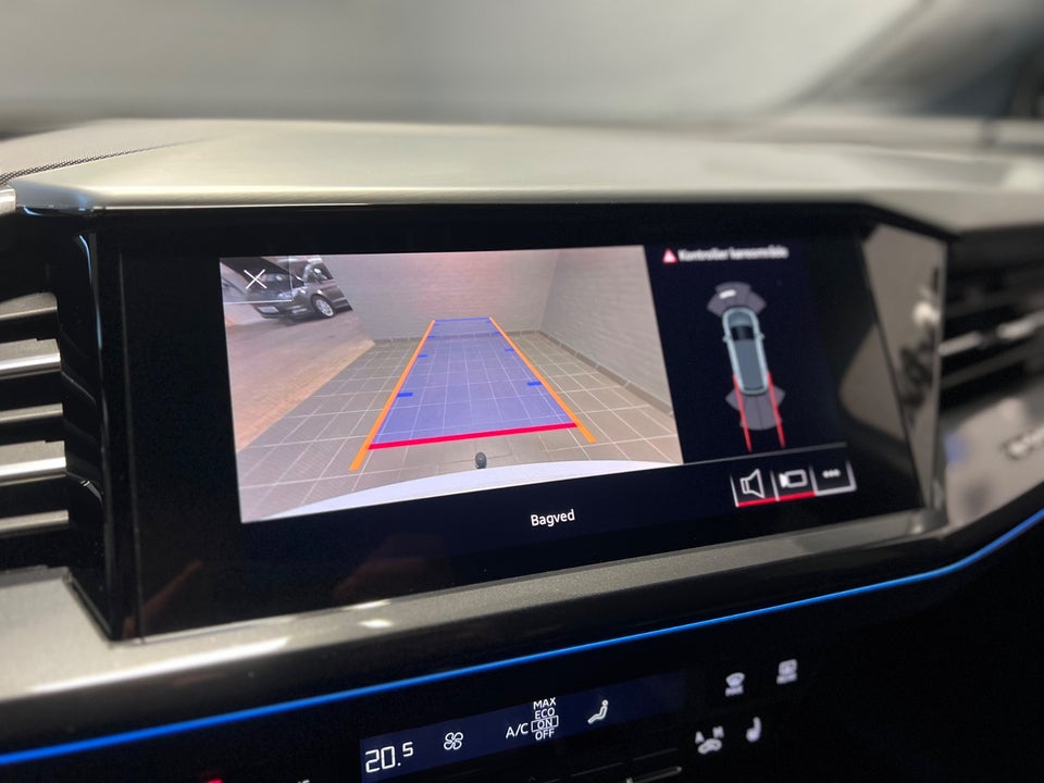 Audi Q4 e-tron 40 S-line 5d