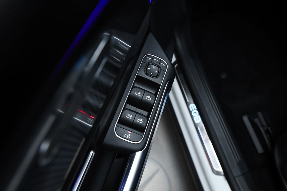 Mercedes EQB350 AMG Line 4Matic 7prs 5d