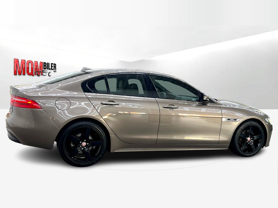 Jaguar XE 2,0 D180 R-Sport aut. 4d