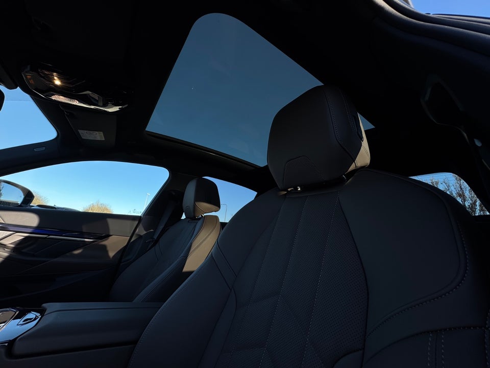 BMW i5 eDrive40 M-Sport 4d