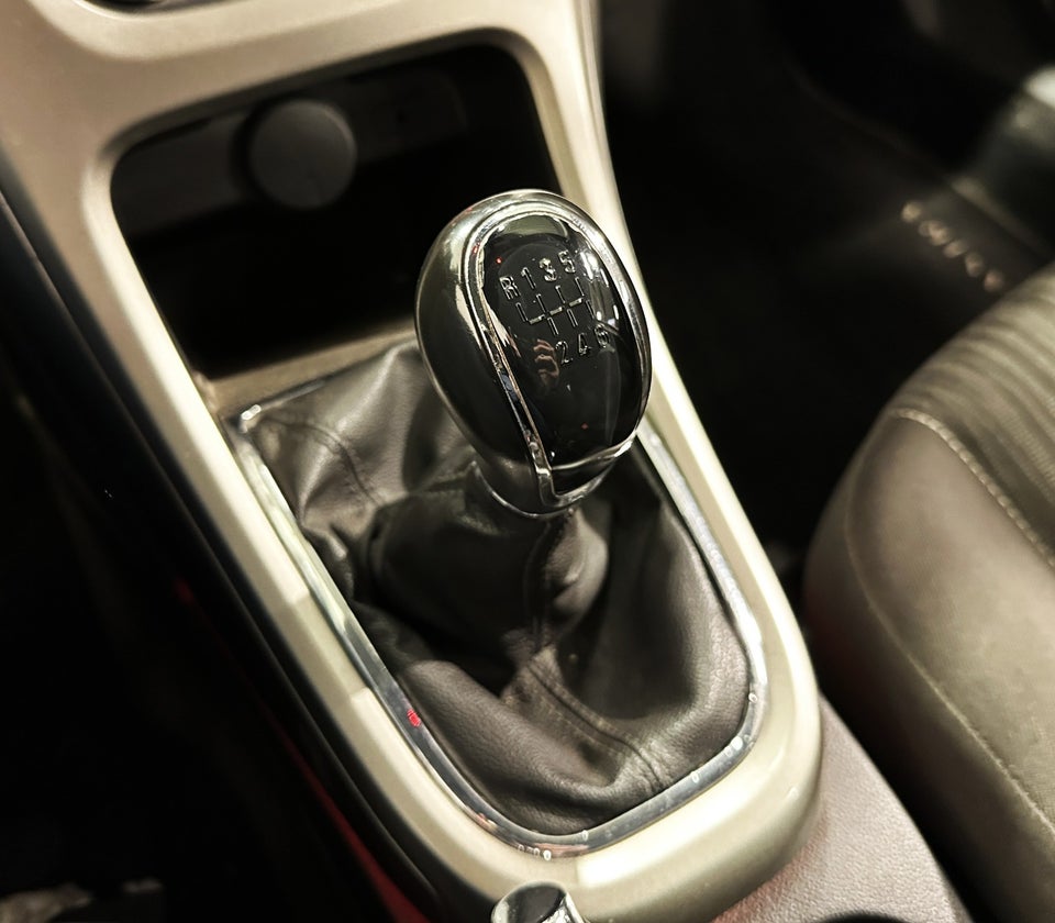 Opel Astra 1,4 T 140 Enjoy 5d