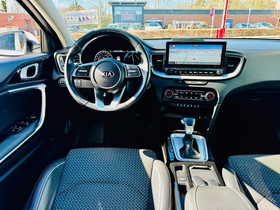 Kia XCeed 1,6 PHEV Upgrade Intro DCT 5d