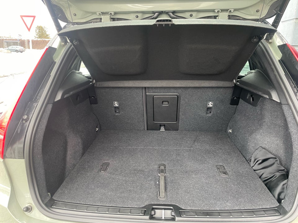 Volvo XC40 ReCharge Extended Range Core 5d