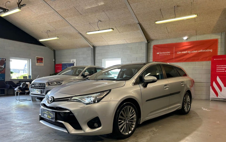 Toyota Avensis 1,8 VVT-i T2 Premium Touring Sports 5d