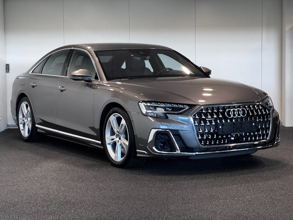 Audi A8 60 TFSi e quattro Tiptr. 4d