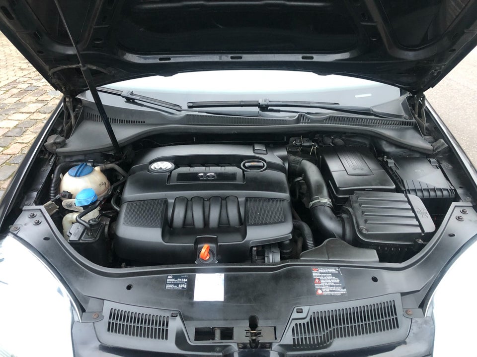 VW Golf V 1,6 Trendline 5d