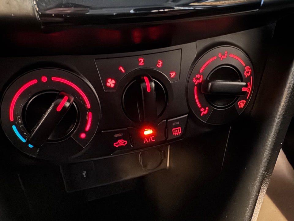 Suzuki Swift 1,2 Dualjet Action 5d