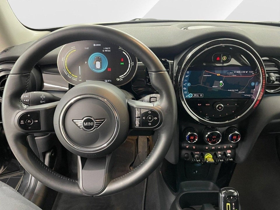 MINI Cooper SE Classic Trim 3d