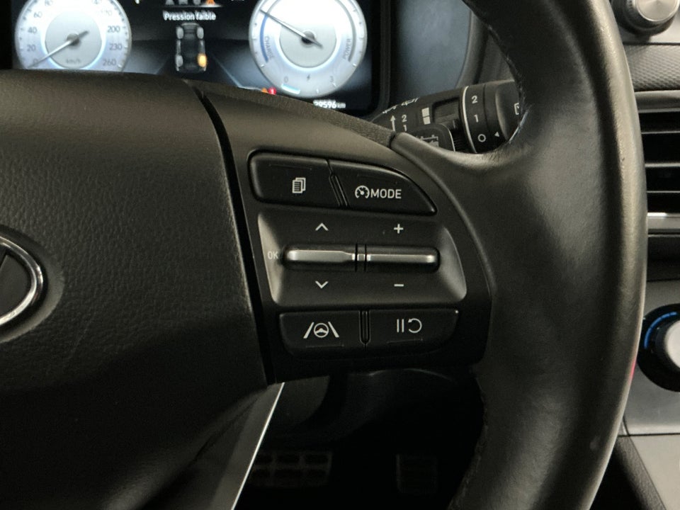 Hyundai Kona 39 EV Essential 5d