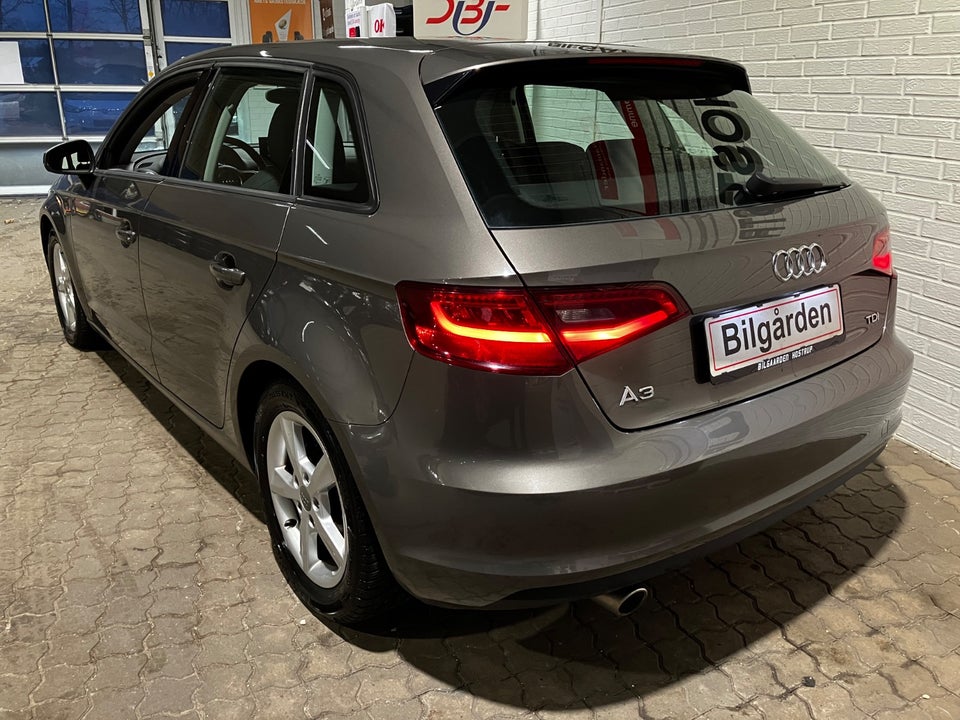 Audi A3 1,6 TDi 110 Ambition Sportback 5d