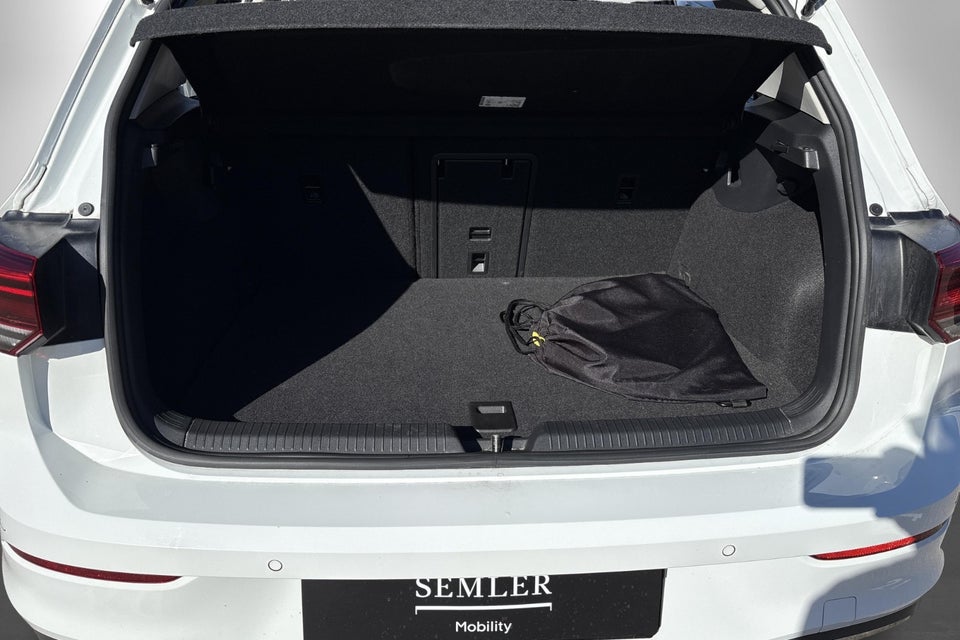 VW Golf VIII 1,4 eHybrid DSG 5d