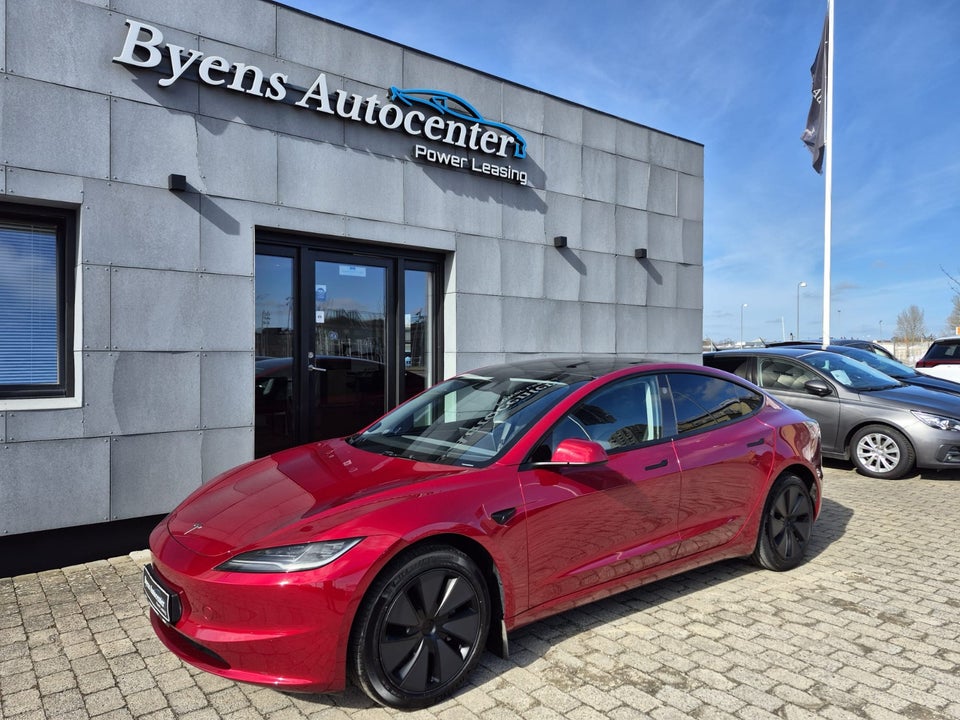 Tesla Model 3 Long Range RWD 4d